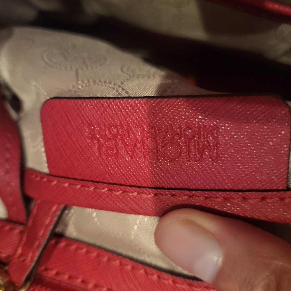 #61 Micheal  Kors red purse - Picture 7 of 9